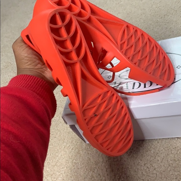 Sandals - Picture 2 of 3